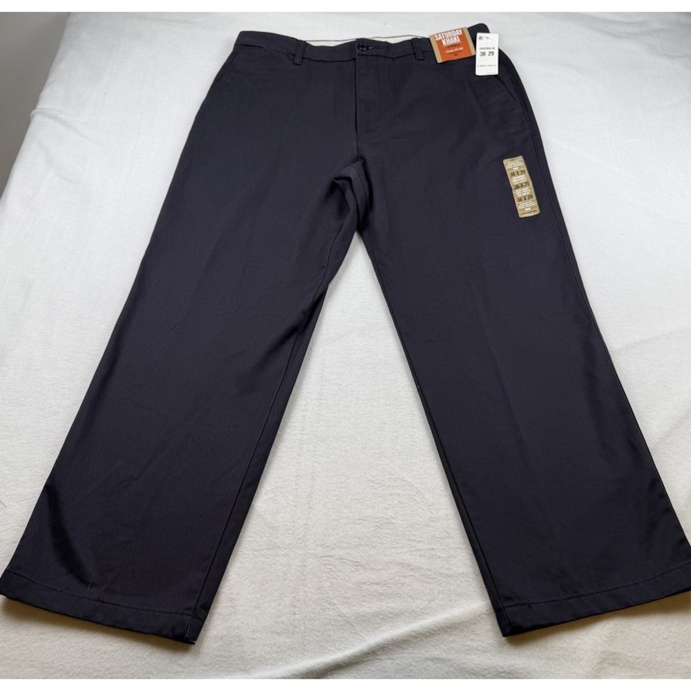 NWT Men's Dockers Gray Blue Saturday Khaki Classic Fit D3 36x29. MSRP $58.00